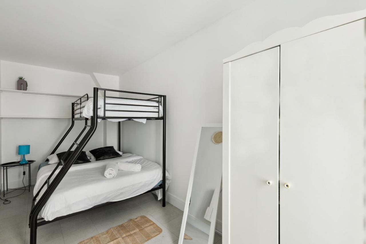 Chic And Comfortable Apart In Paris Apartment Exterior photo